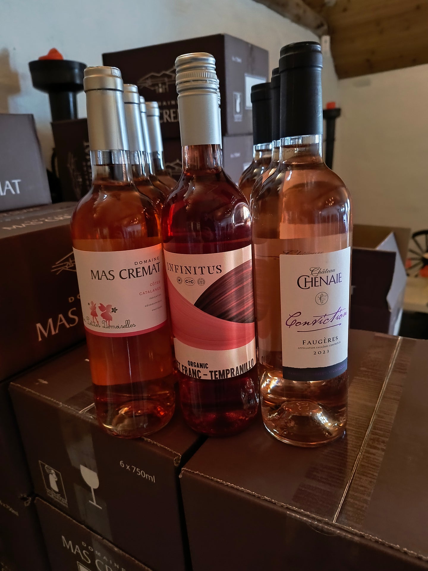 Rosé tilbud ( 8x8x8 = 24 flasker )